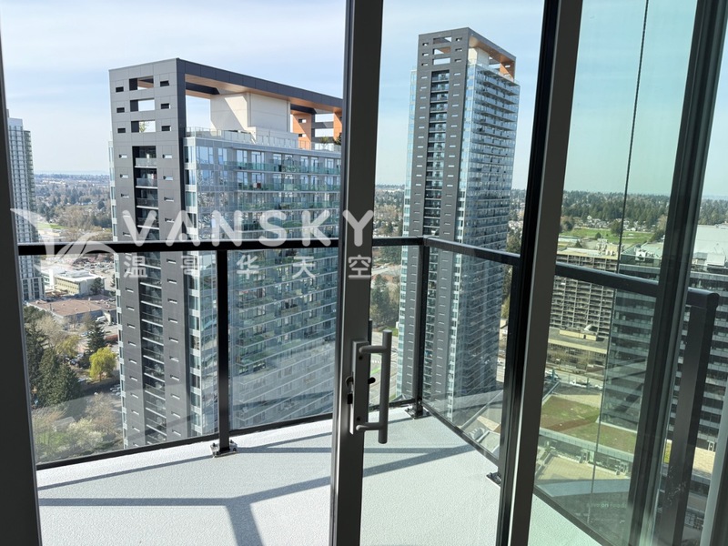 Surrey- 1 Bedroom 1 Parking