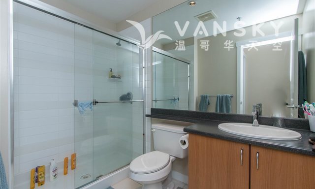 250419155926_rsity-crescent-burnaby-bc-3783_262237166-1808784-14_lightbox.jpg