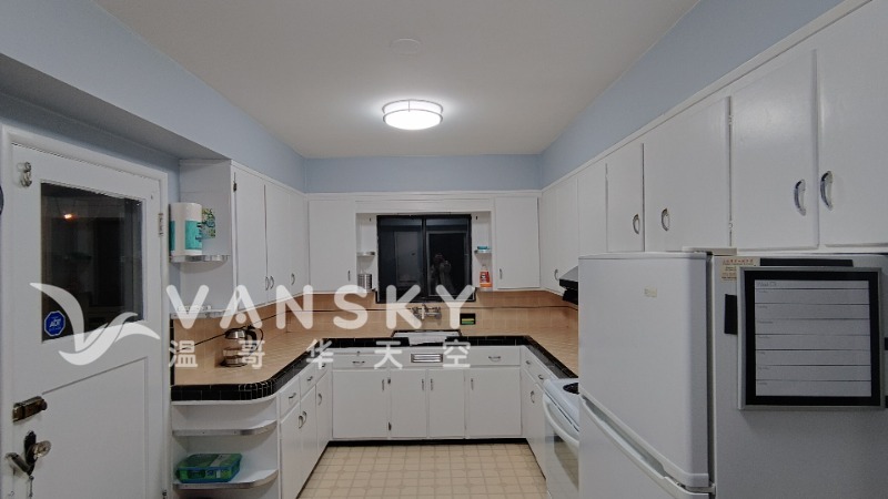 250422000050_Kitchen.jpg