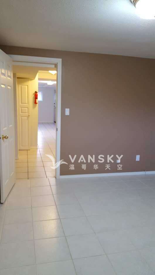 Metrotown 核心地段house分租半地下两居