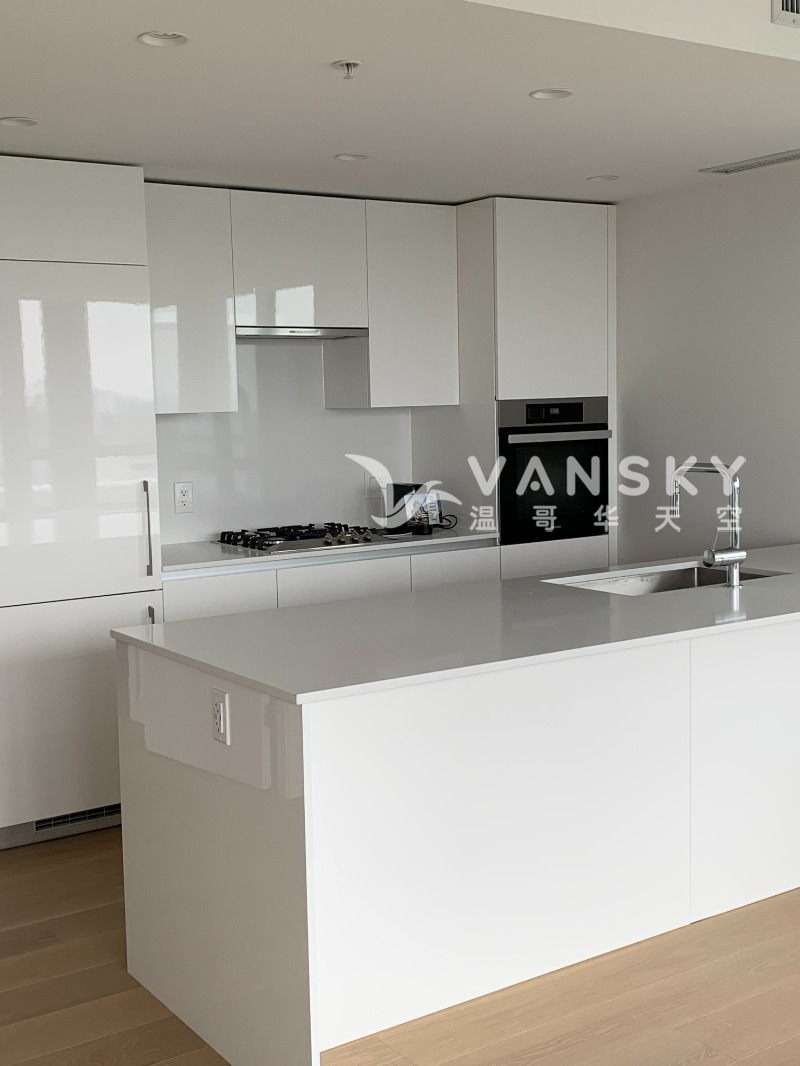 250502133112_Kitchen.jpg