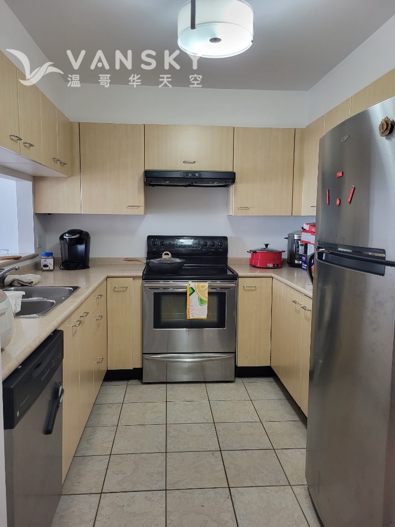 250505105850_kitchen.jpg