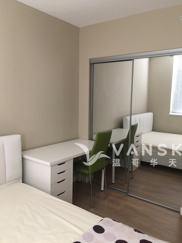 【出租】New Westminster 市中心2室2卫高层公寓出租