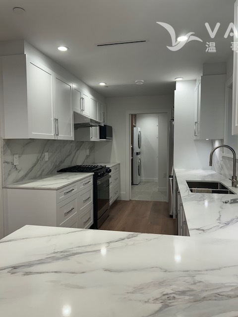 250718223324_Kitchen-2.jpg