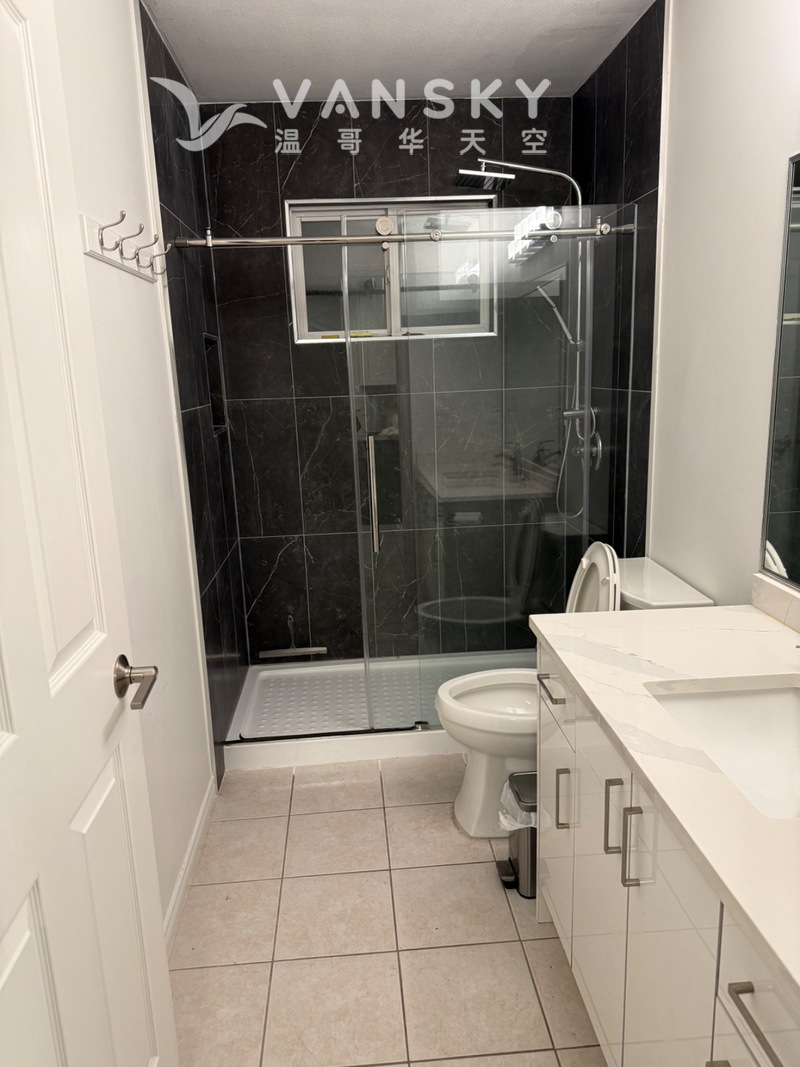 东57街近Fraser 两房一厅厨厕干洗齐