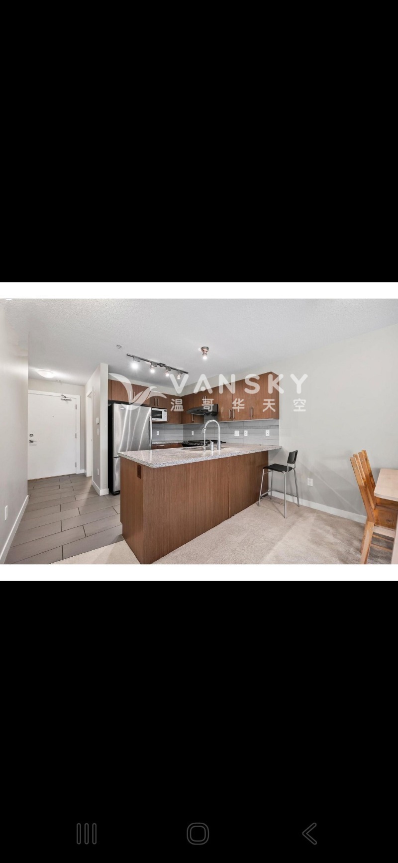 250729182212_kitchen.jpg