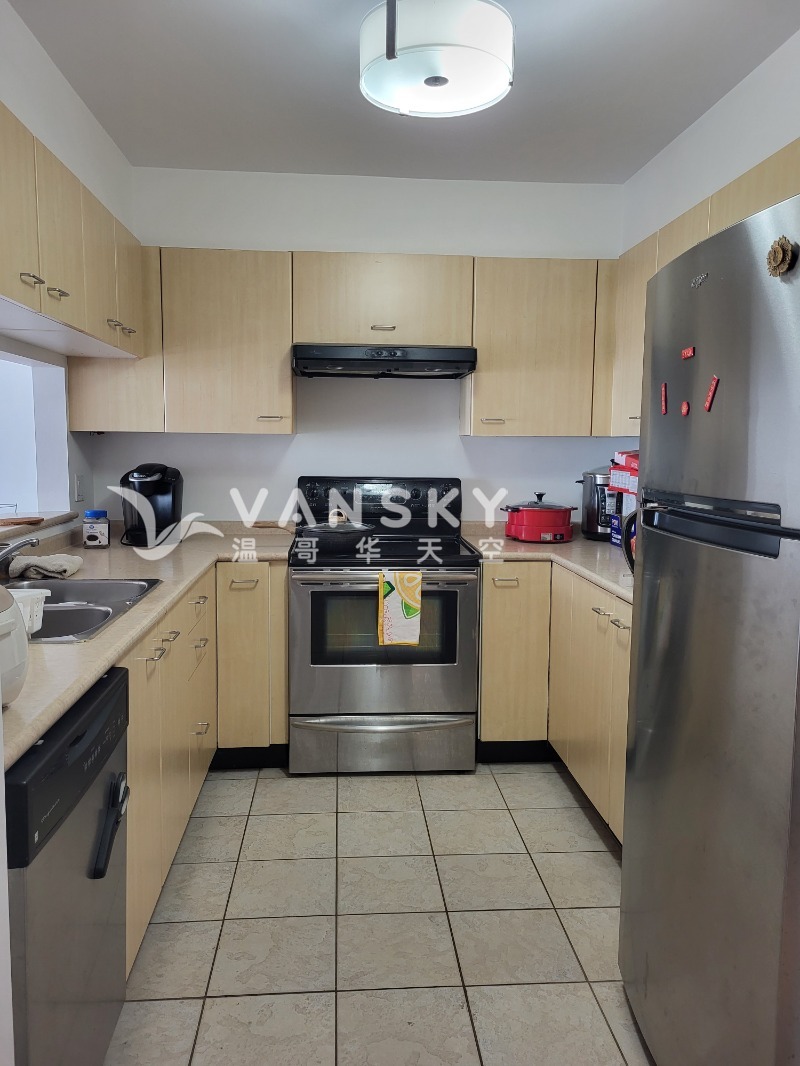 250822104726_kitchen.jpg