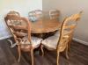 便宜出实木可伸缩圆餐台加六把餐椅 