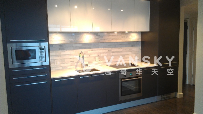 251015190610_Kitchen.jpg