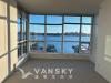 High-Floor 2 Bed + Large Den for Rent