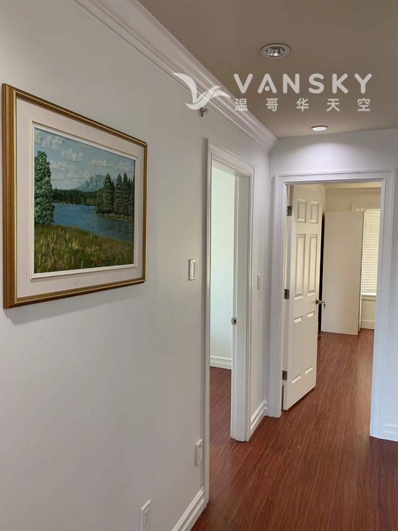 260608190800_hallway-2.jpg
