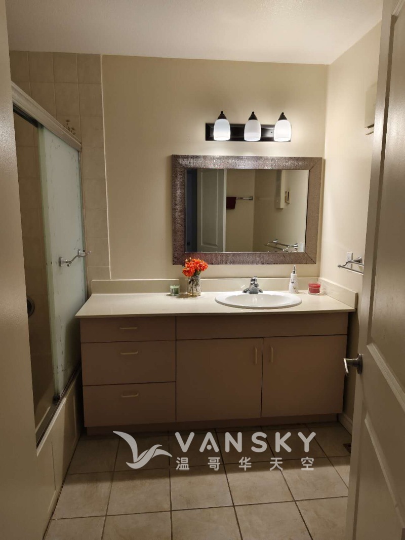 260706101242_BATHROOM.jpg
