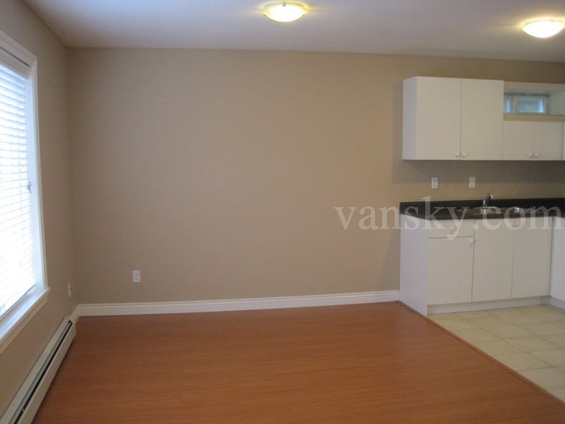 200829151843_Living.JPG