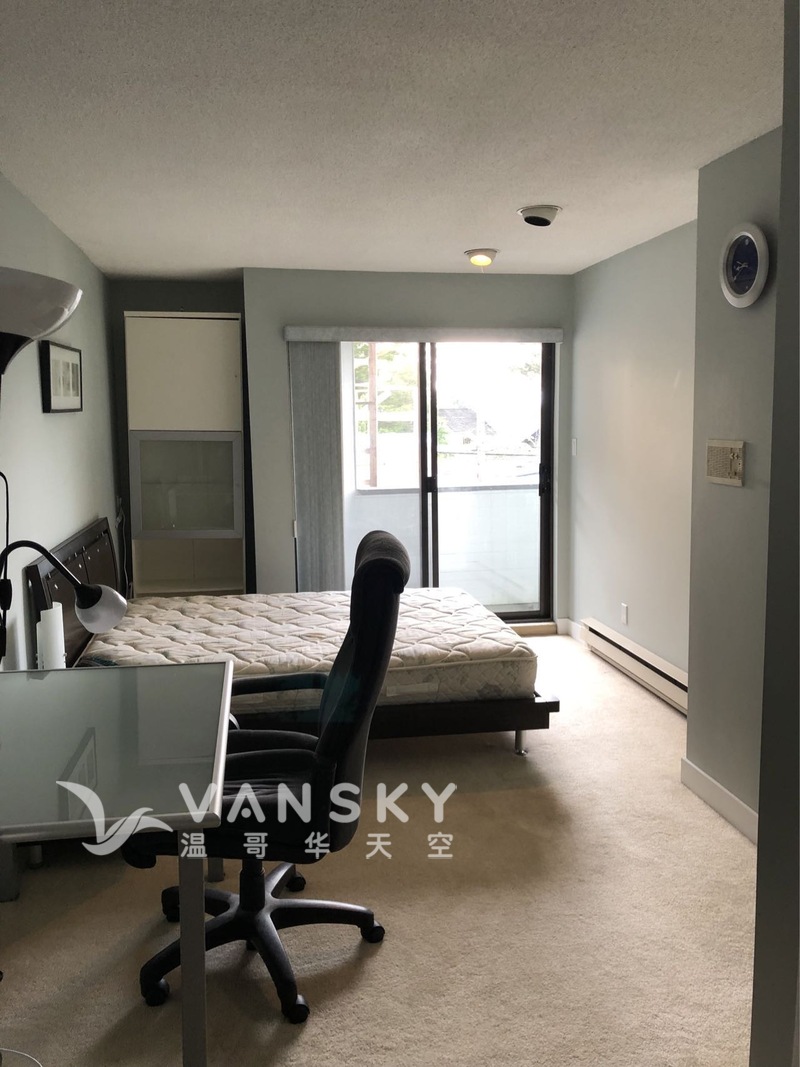 温西独立屋内带卫浴套房出租