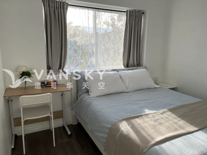 230305122628_bedroom.png