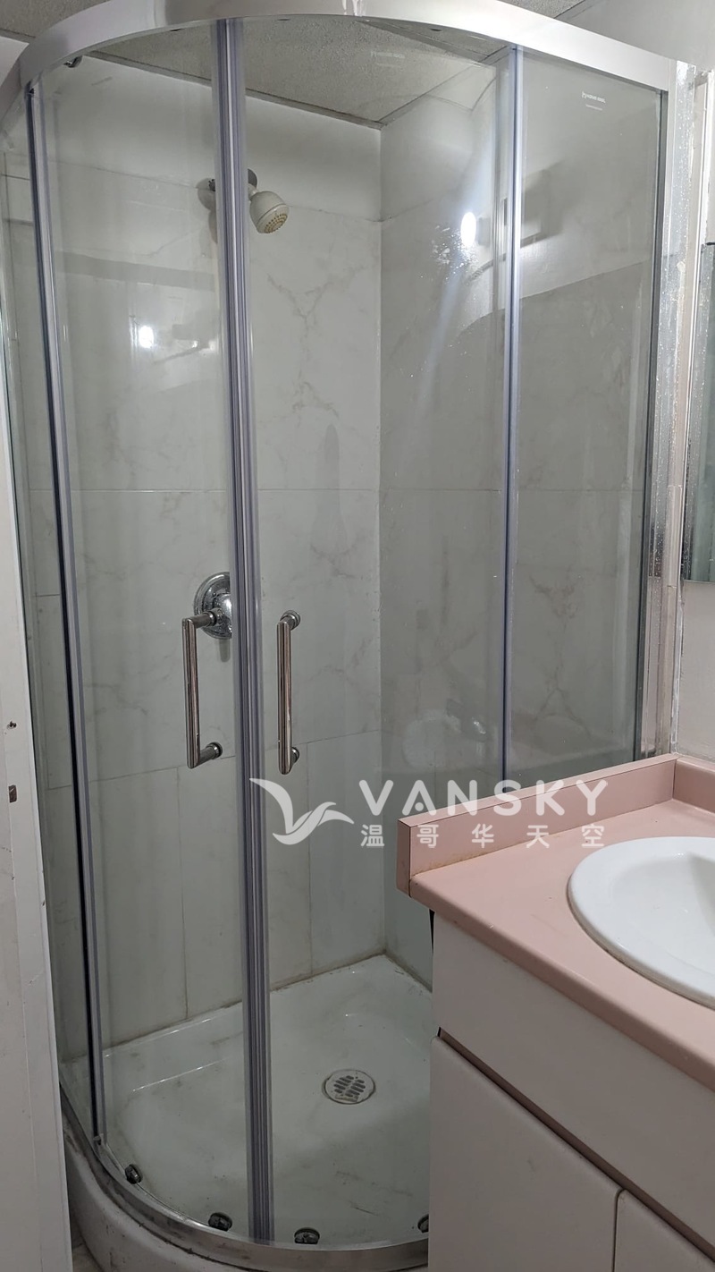 溫哥華兩睡房獨立門戶洗衣乾衣