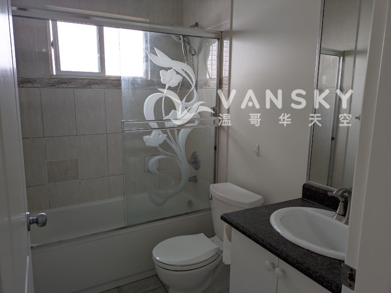 260715103720_Bathroom_sink.JPG