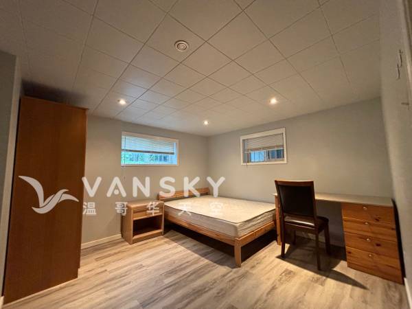 近metro town独立屋楼下宽敞单房分租