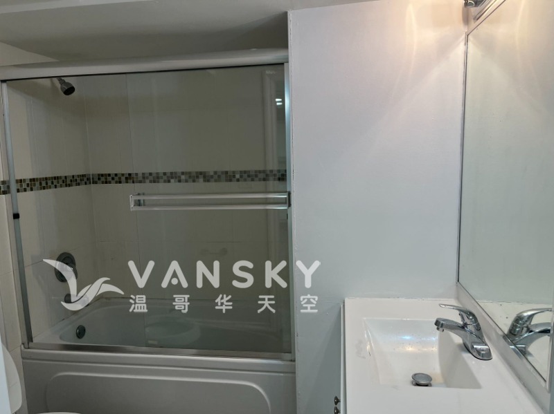 260519191004_bathroom.jpg