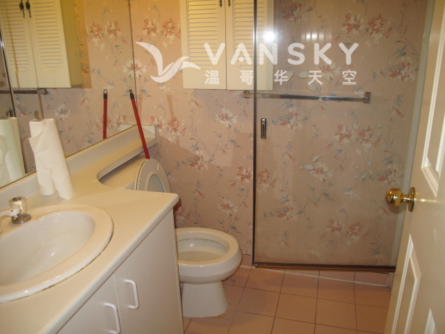 251217192400_卫生间.JPG
