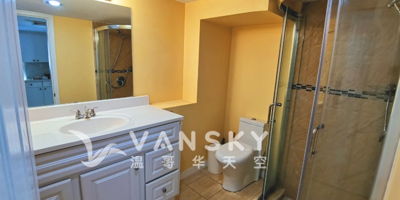 260630181433_Bathroom2.jpg