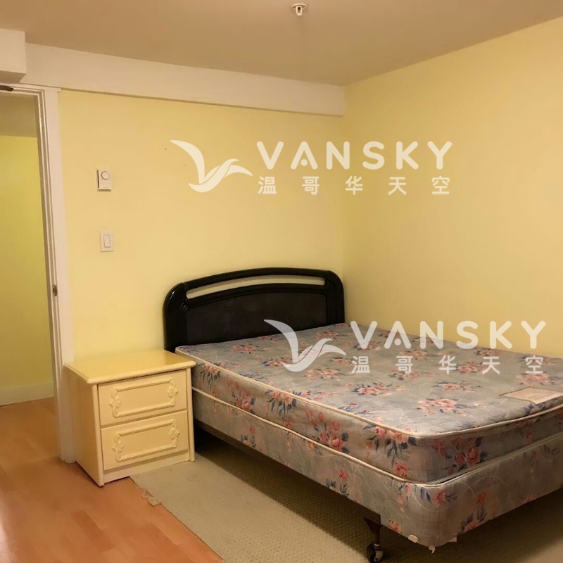 250720232345_Bedroom1-1.jpg